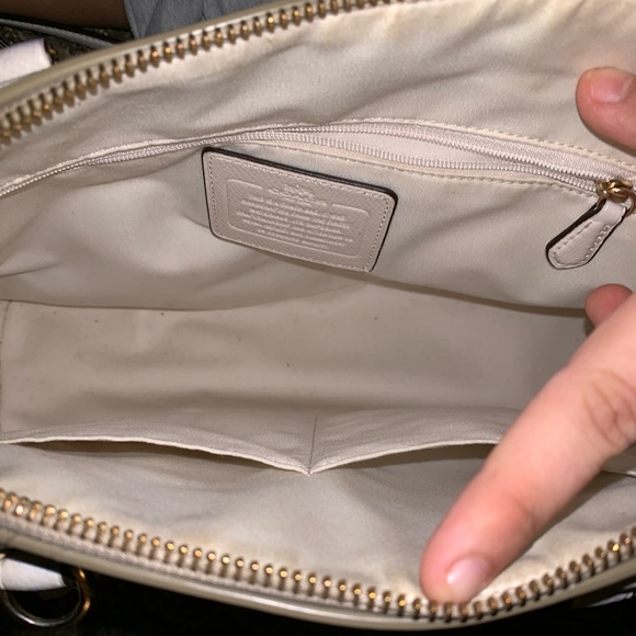 White and Cream Coach purse/satchel - Picture 5 of 7
